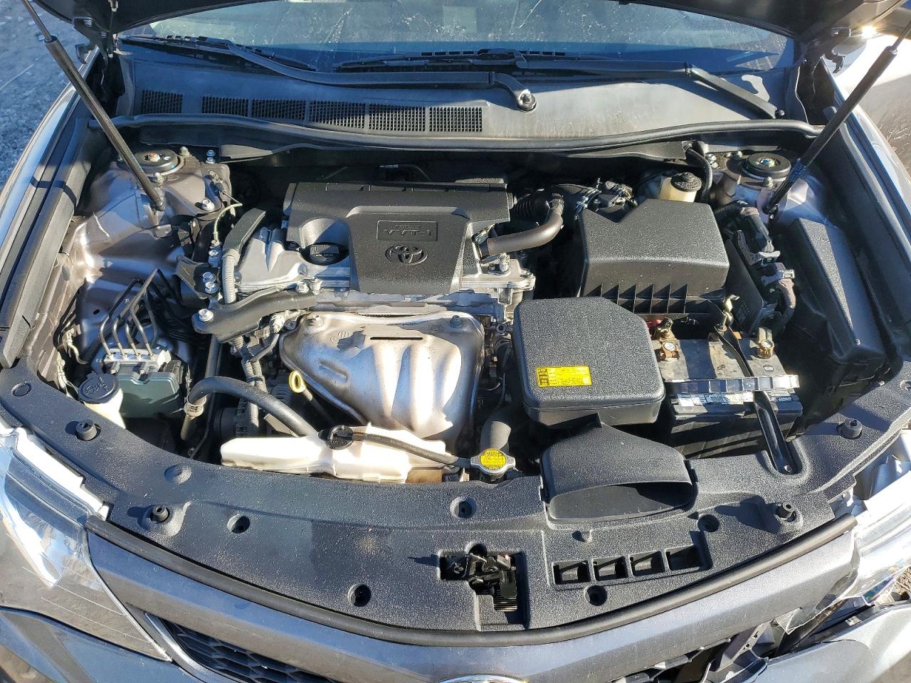 2014 TOYOTA CAMRY L photo 21