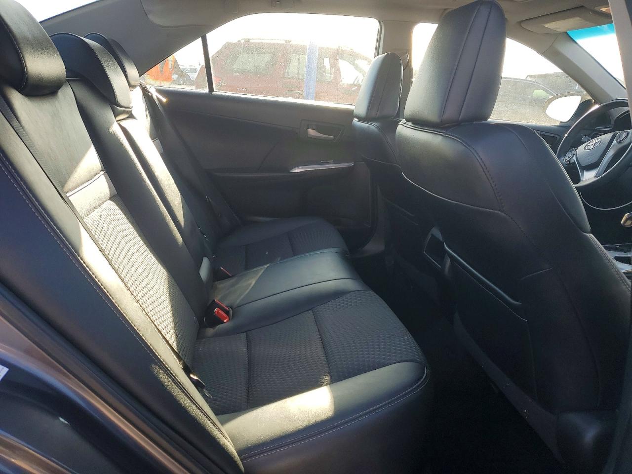 2014 TOYOTA CAMRY L photo 19