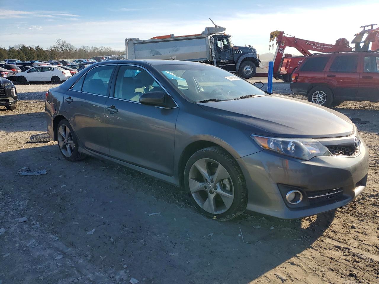 2014 TOYOTA CAMRY L photo 7