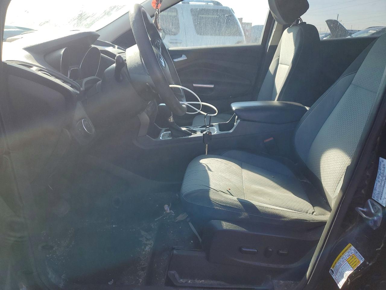 2017 FORD ESCAPE SE photo 19