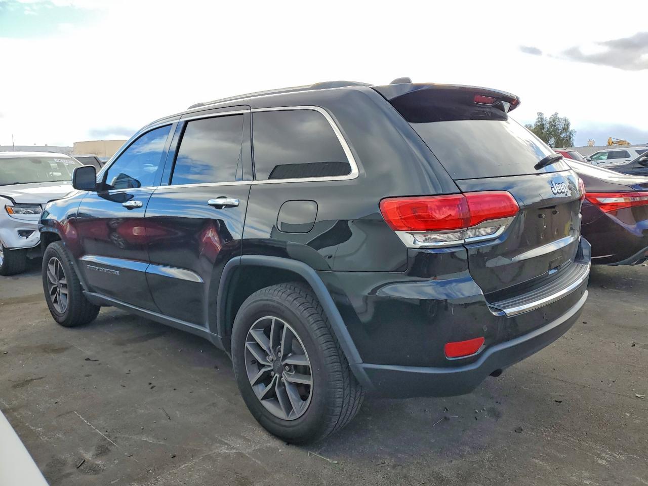 2019 JEEP GRAND CHEROKEE LIMITED photo 2