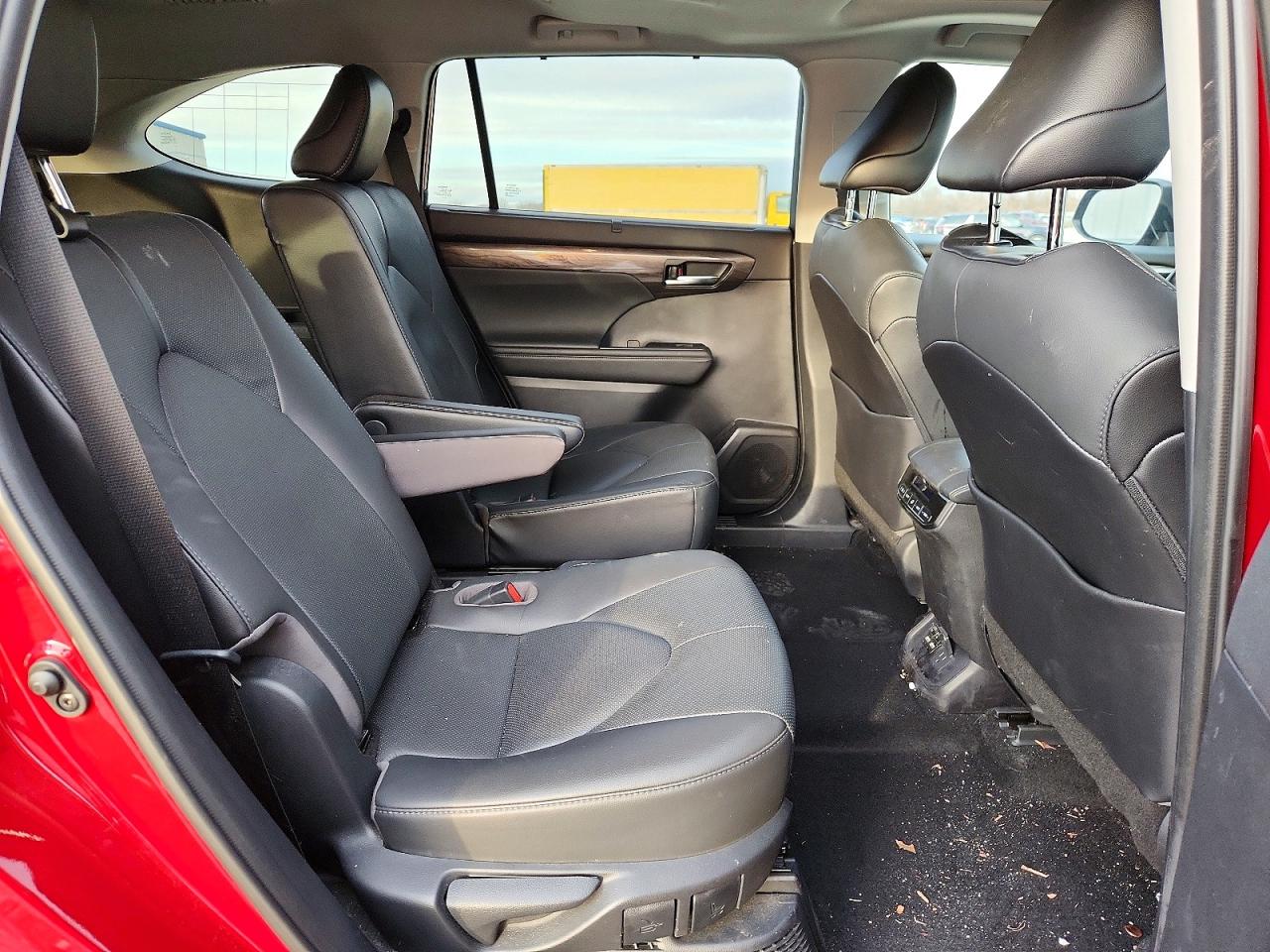 2021 TOYOTA HIGHLANDER HYBRID photo 11