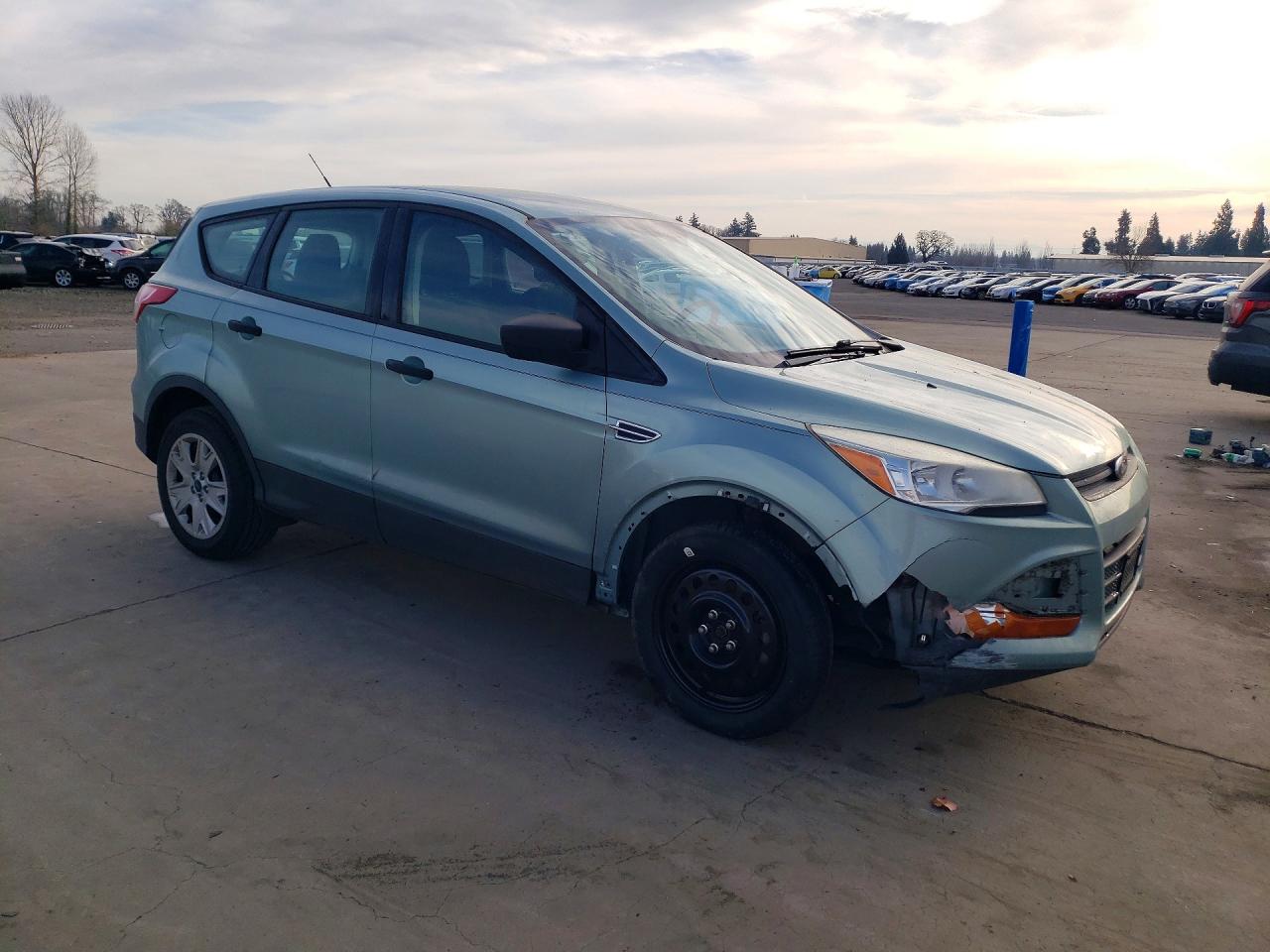 2013 FORD ESCAPE S photo 4
