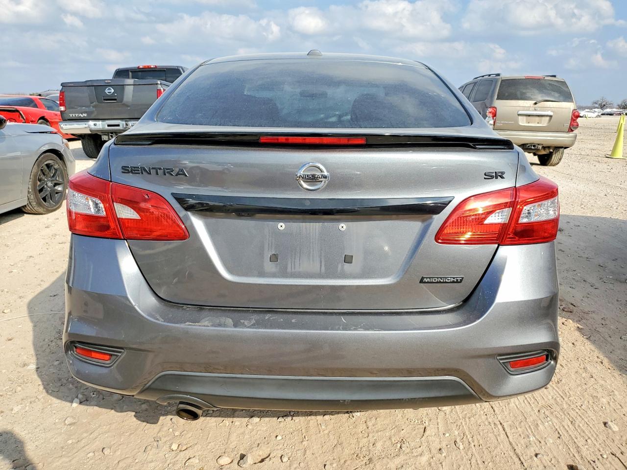 2018 NISSAN SENTRA S photo 11