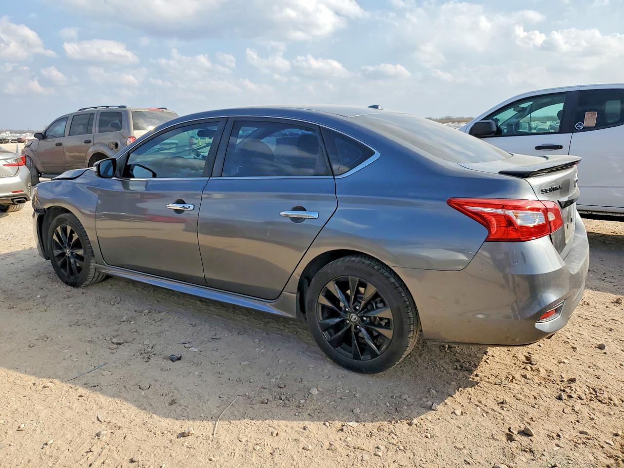 2018 NISSAN SENTRA S photo 3