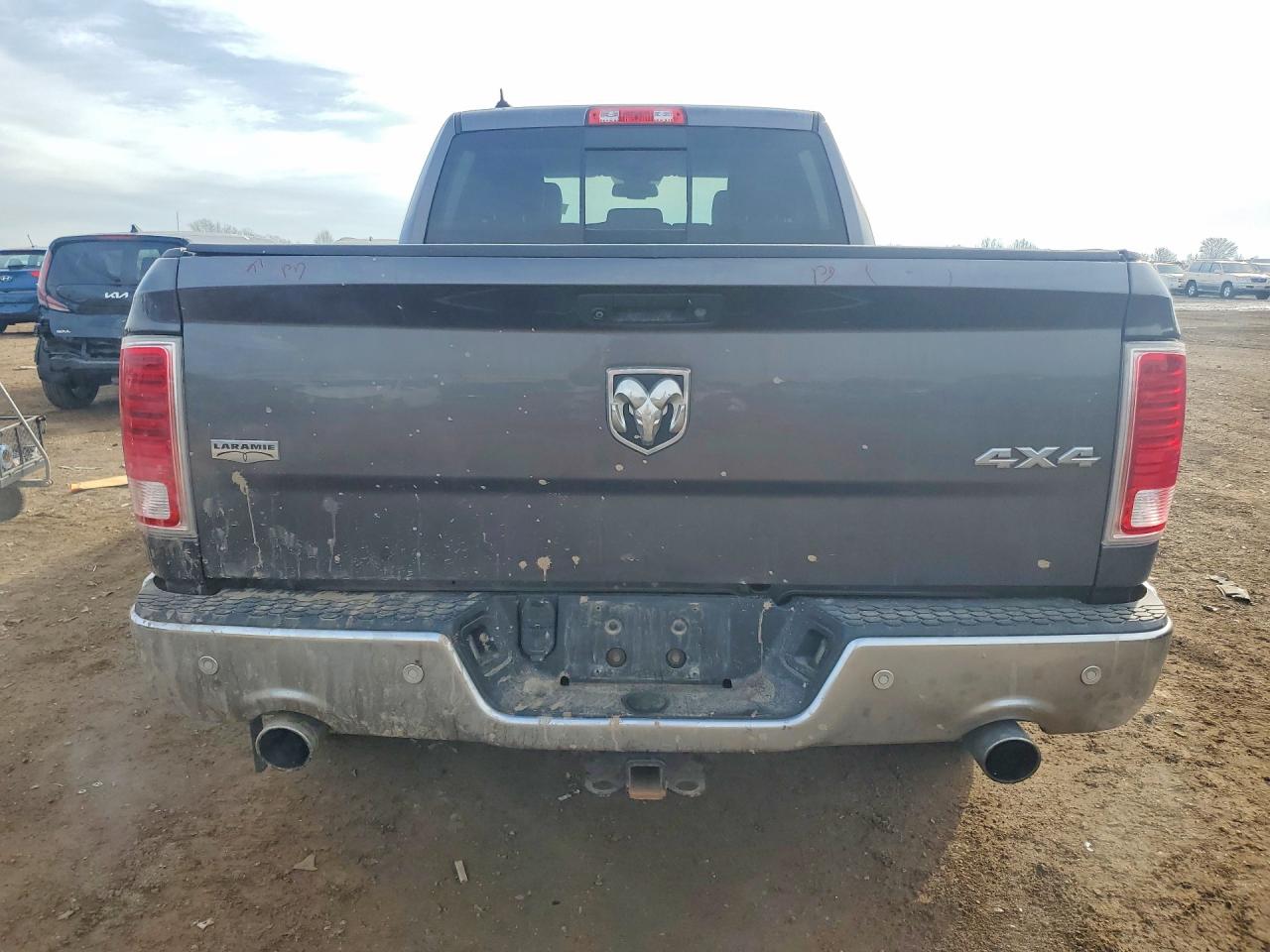 2016 RAM 1500 LARAMIE photo 6