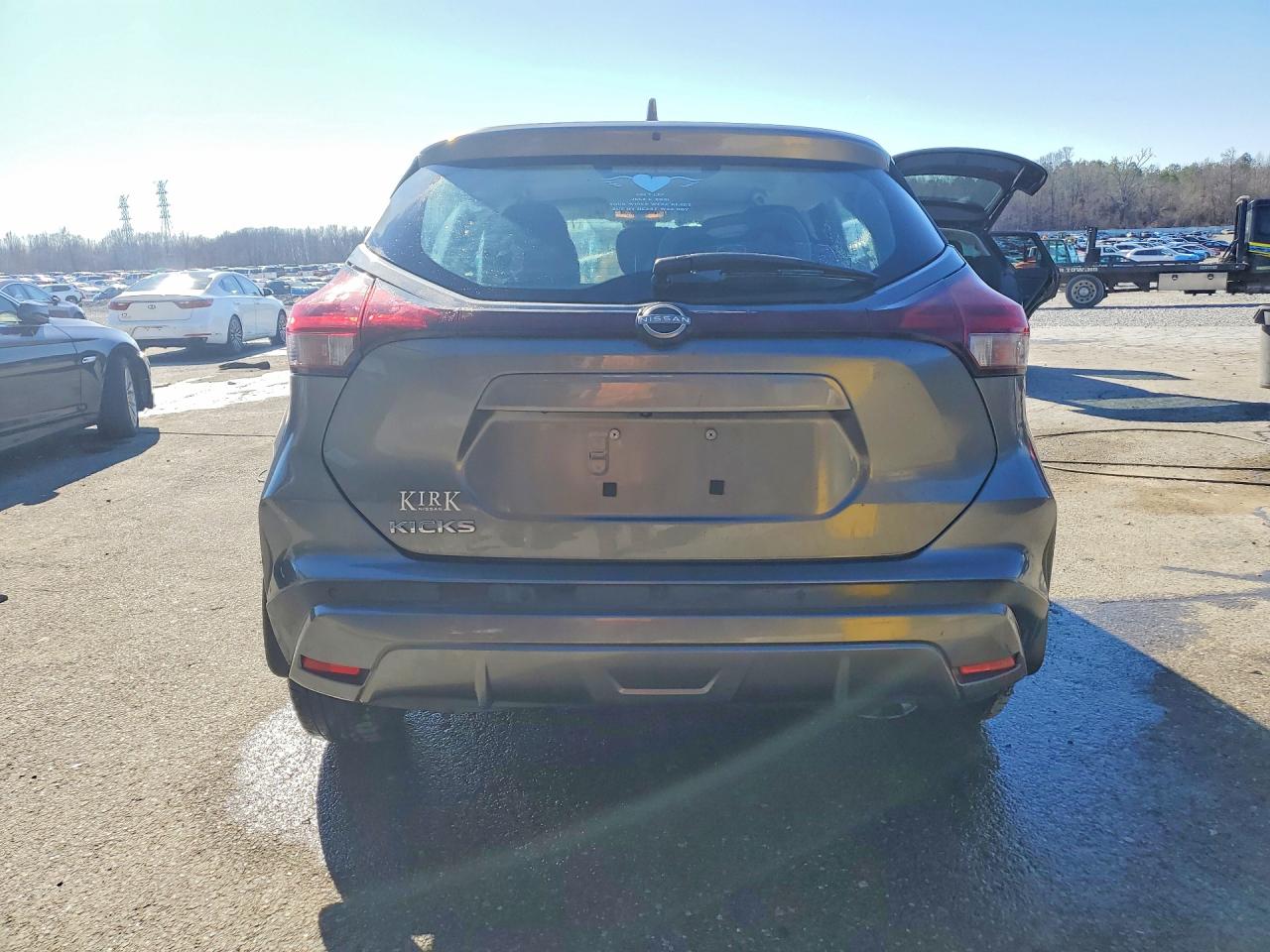 2022 NISSAN KICKS S photo 11