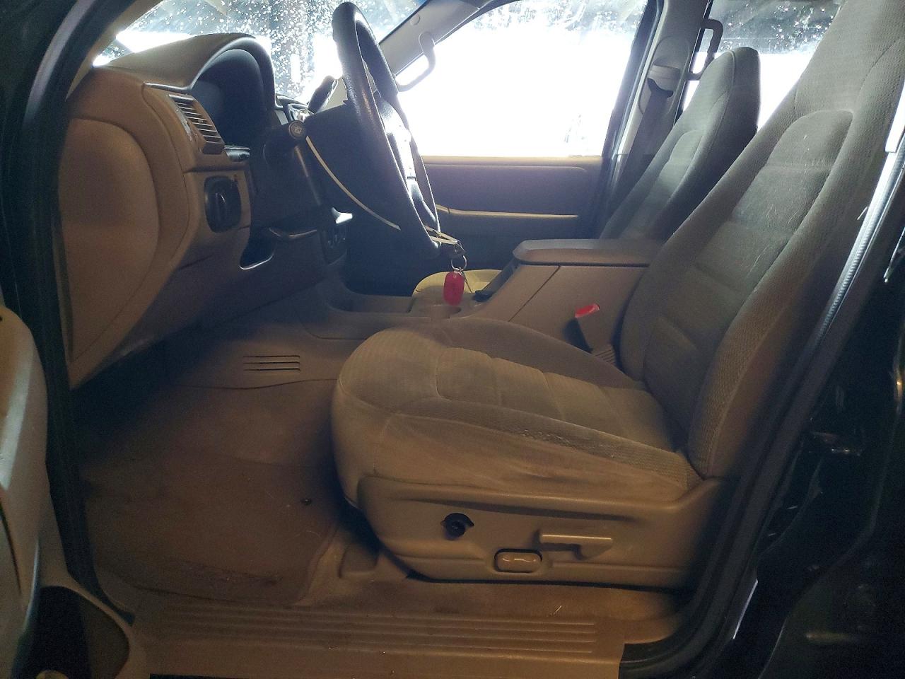 2002 FORD EXPLORER XLT photo 19