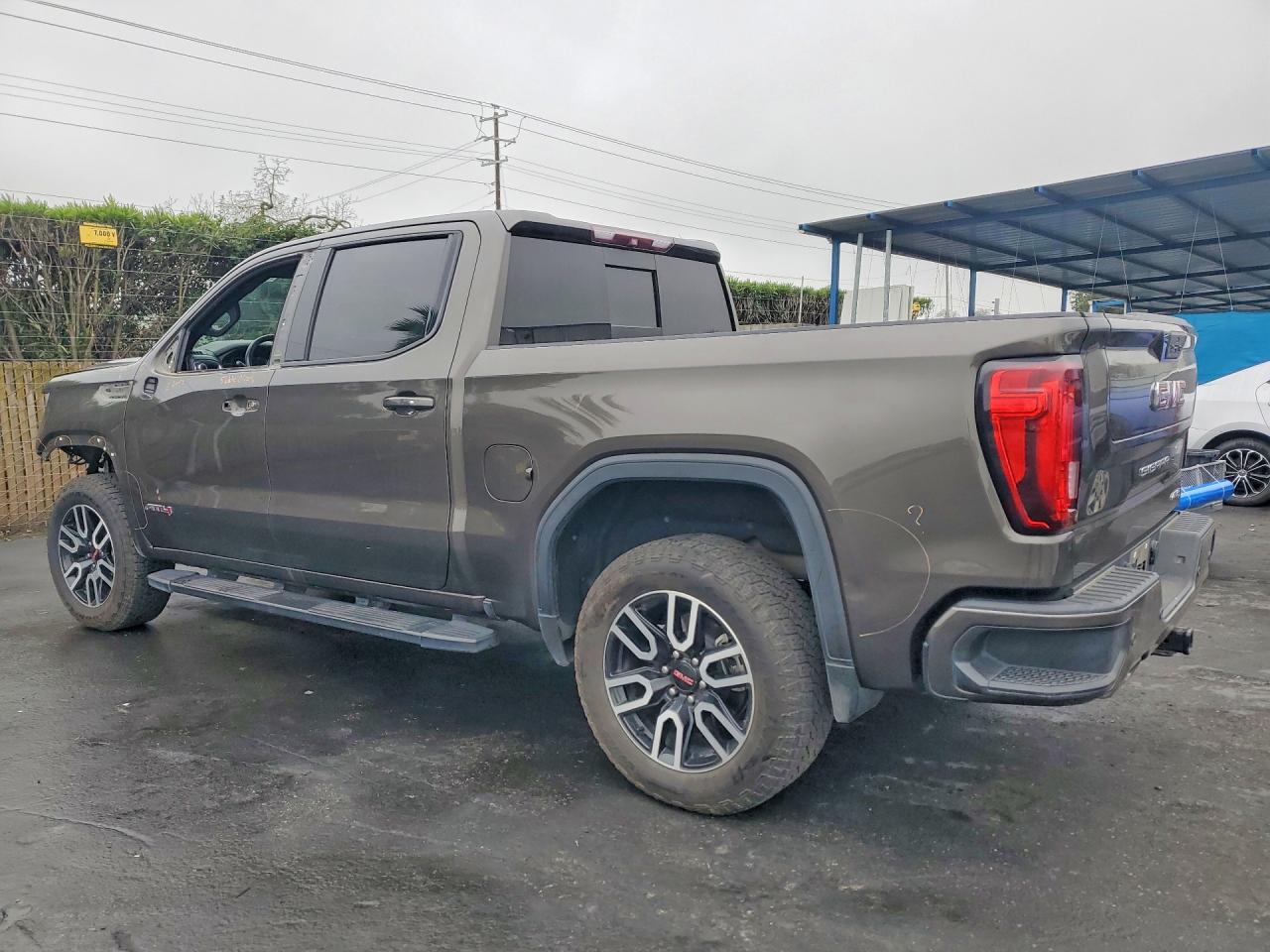 2019 GMC SIERRA K1500 AT4 photo 2