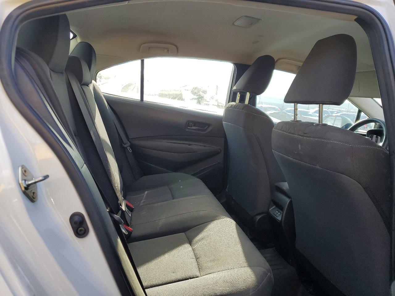 2024 TOYOTA COROLLA LE photo 19