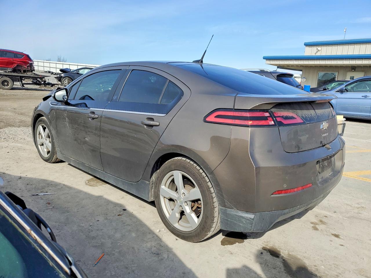 2014 CHEVROLET VOLT photo 2