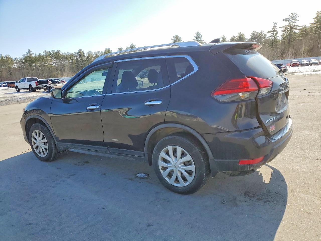 2017 NISSAN ROGUE S photo 3