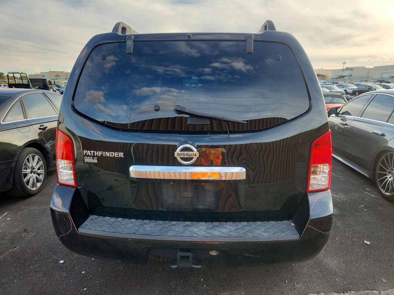 2012 NISSAN PATHFINDER S photo 11