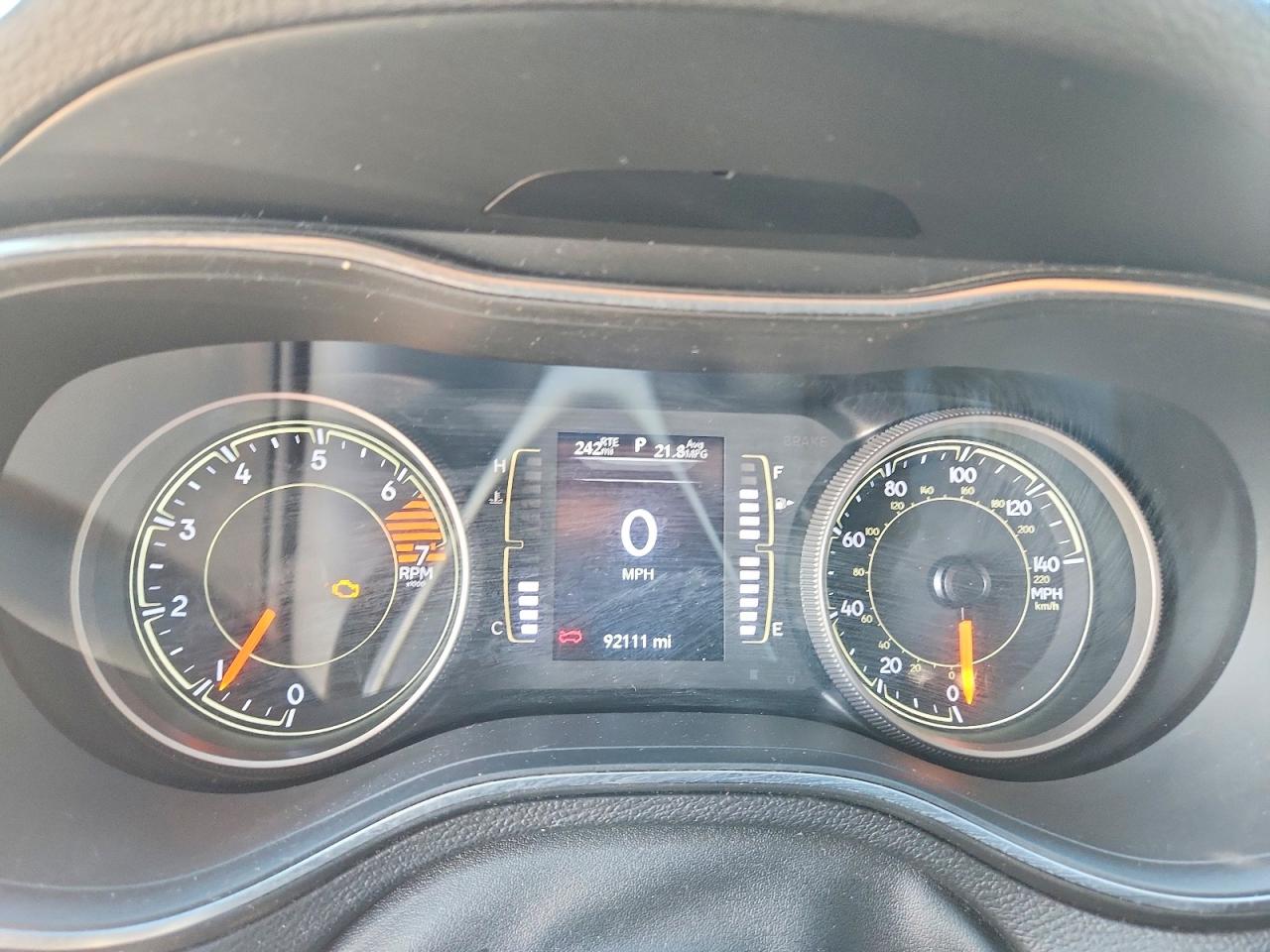 2019 JEEP CHEROKEE LATITUDE PLUS photo 9