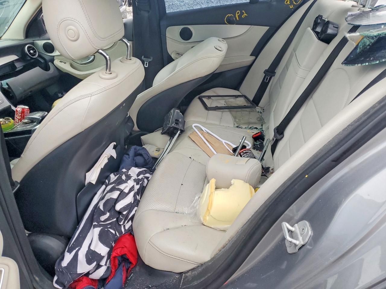 2015 MERCEDES-BENZ C 300 photo 28