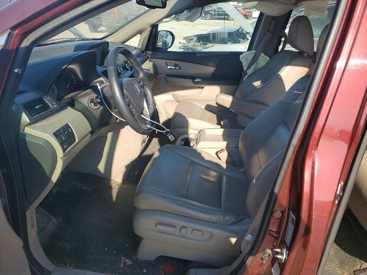 2016 HONDA ODYSSEY EXL photo 19