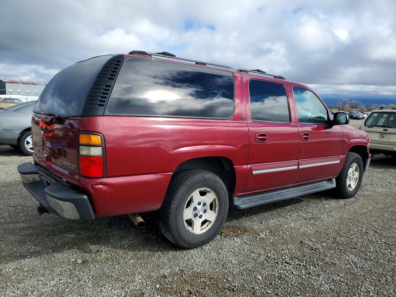 2005 CHEVROLET SUBURBAN K1500 photo 3