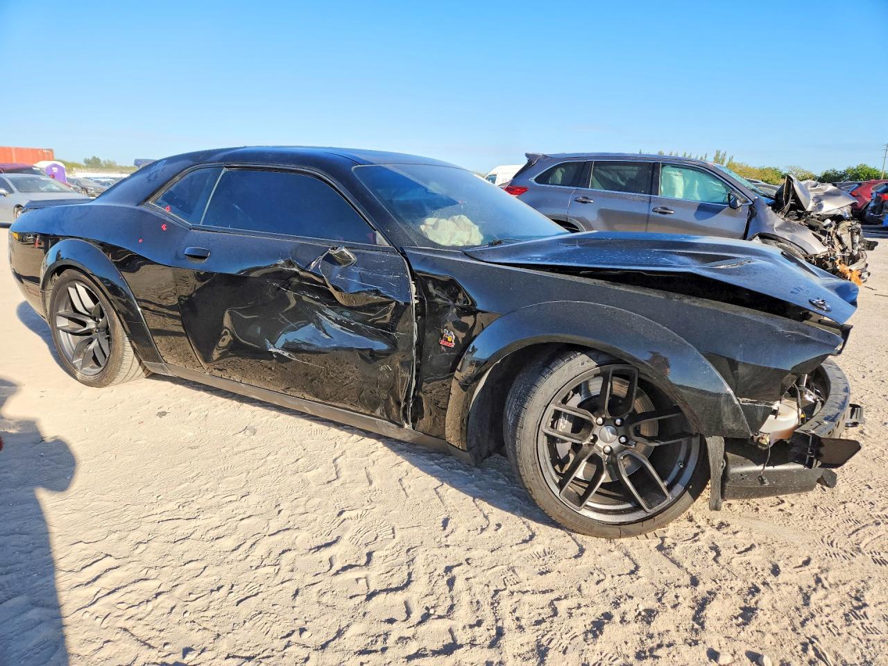 2022 DODGE CHALLENGER photo 4