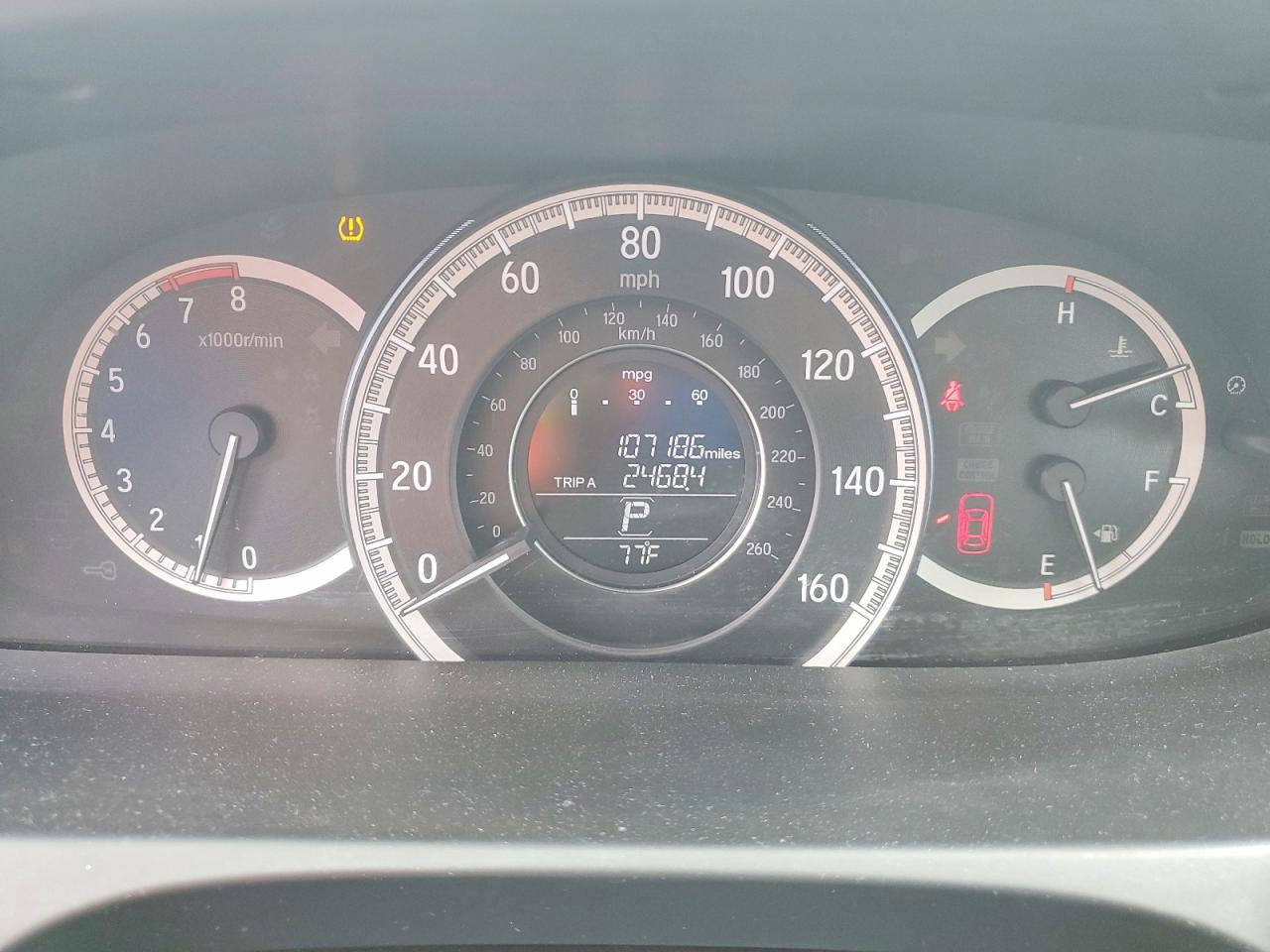 2017 HONDA ACCORD LX photo 17