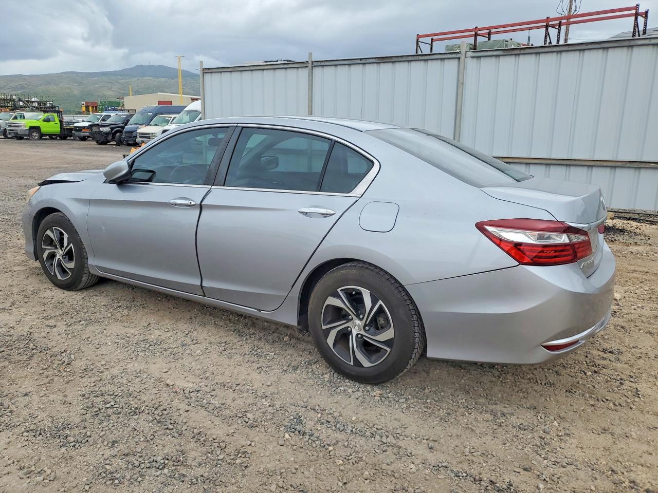 2017 HONDA ACCORD LX photo 3