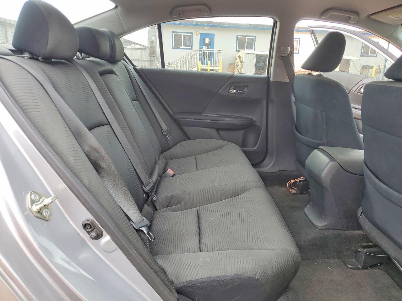 2017 HONDA ACCORD LX photo 19