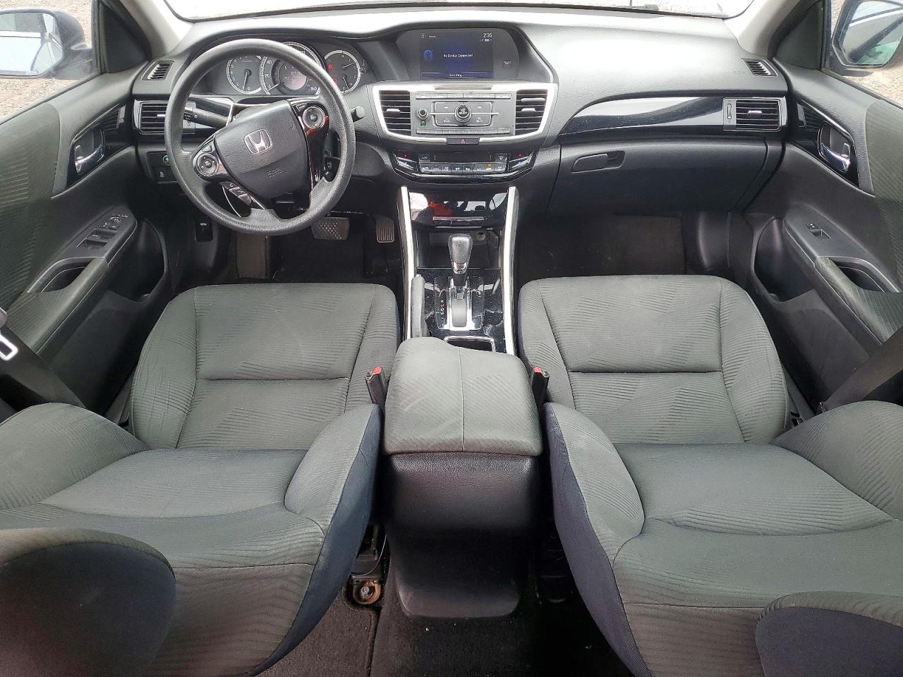 2017 HONDA ACCORD LX photo 15