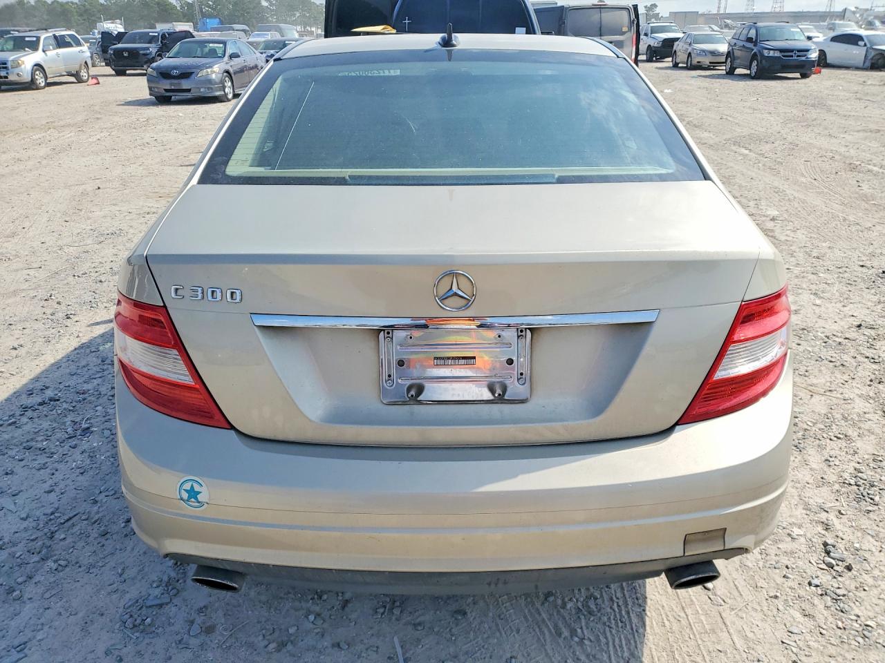 2011 MERCEDES-BENZ C 300 photo 11