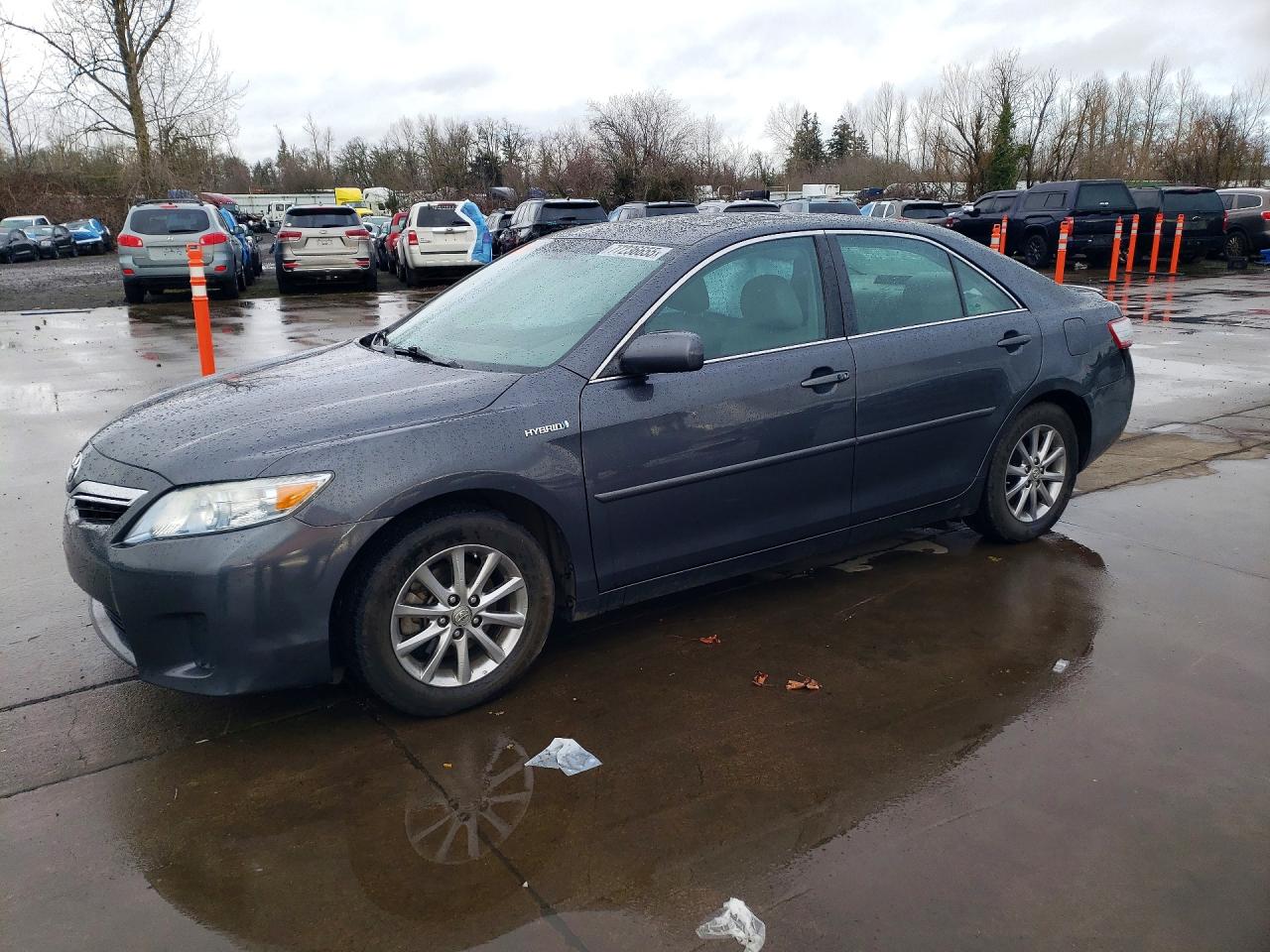 2011 TOYOTA CAMRY
