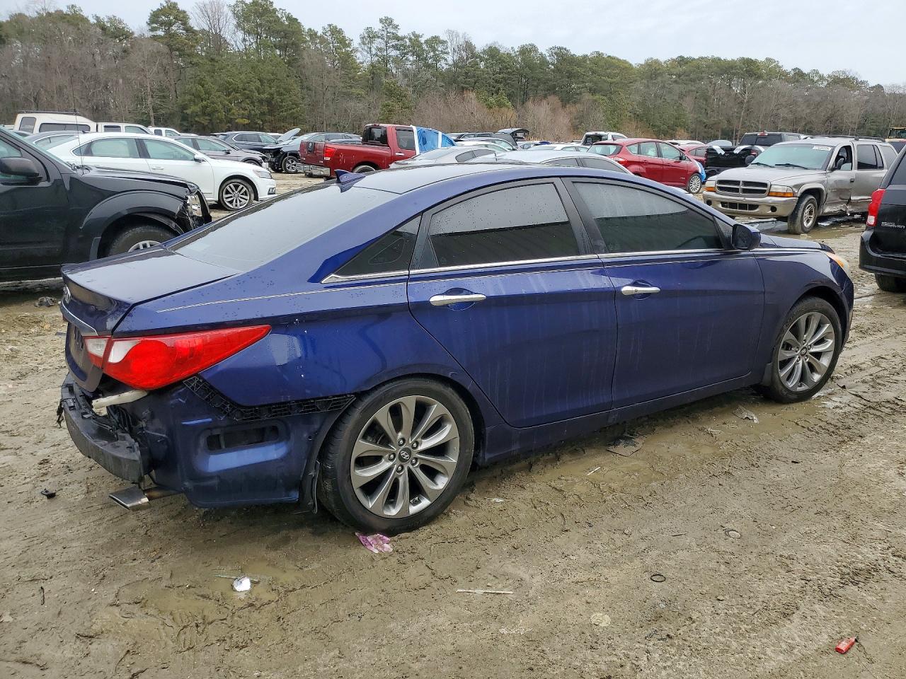 2013 HYUNDAI SONATA SE photo 5
