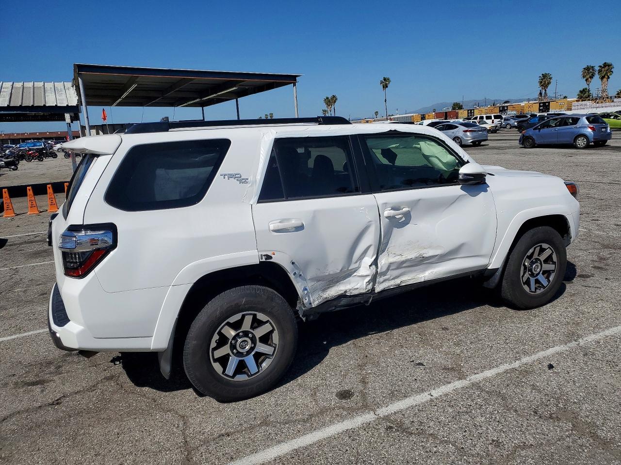 2022 TOYOTA 4RUNNER SR5 PREMIUM photo 7
