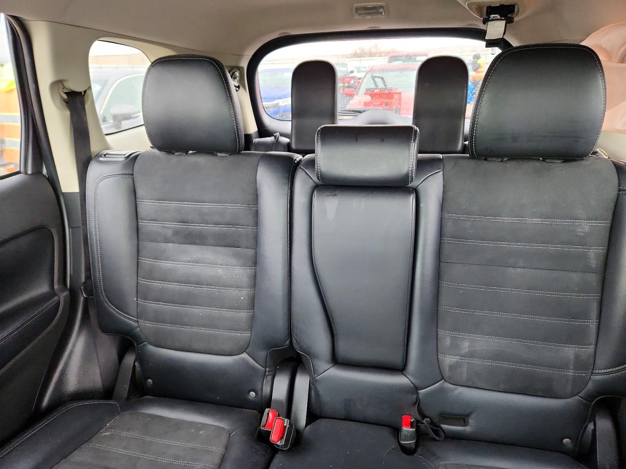 2019 MITSUBISHI OUTLANDER SE photo 19