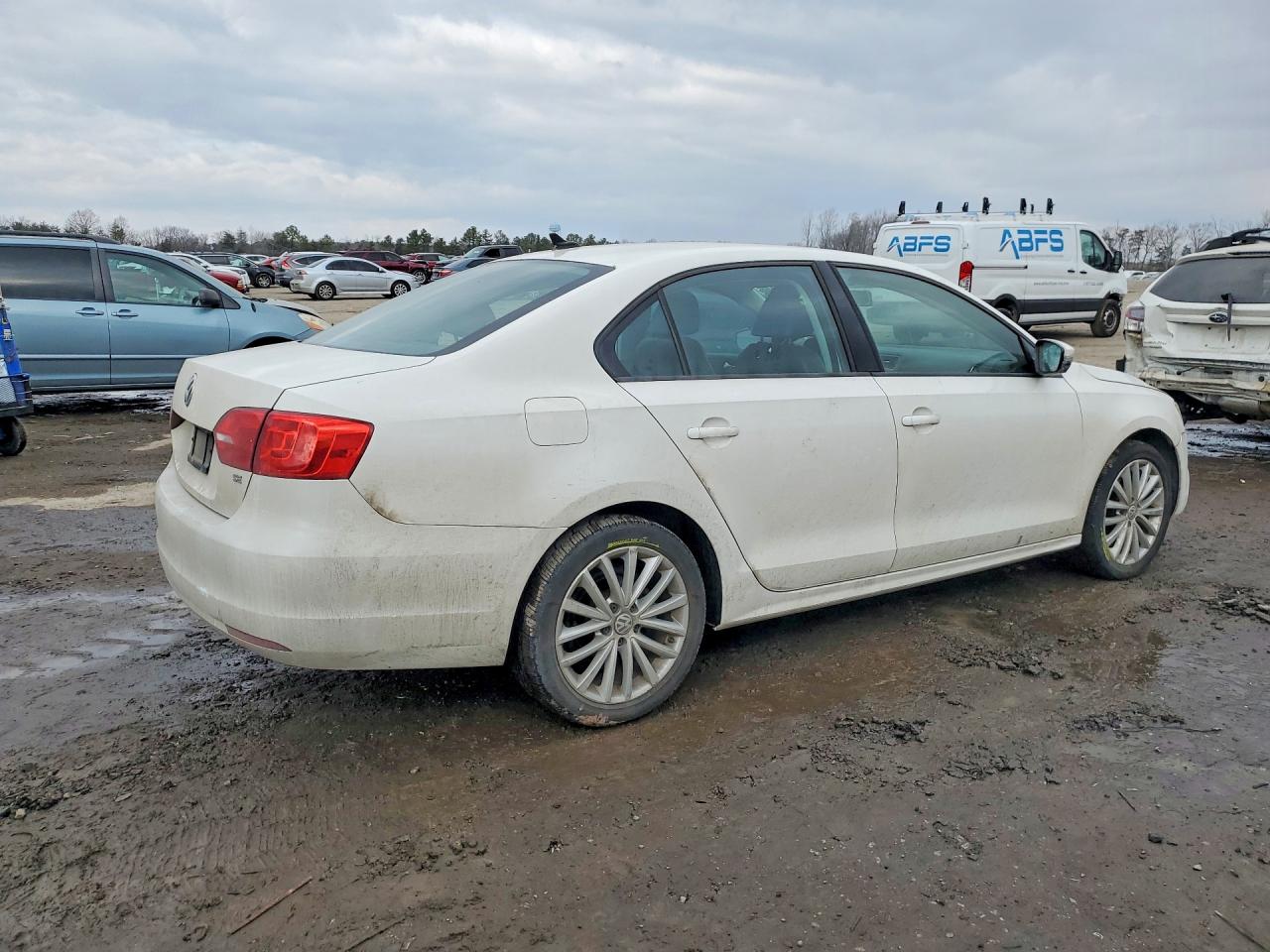 2014 VOLKSWAGEN JETTA SE photo 3