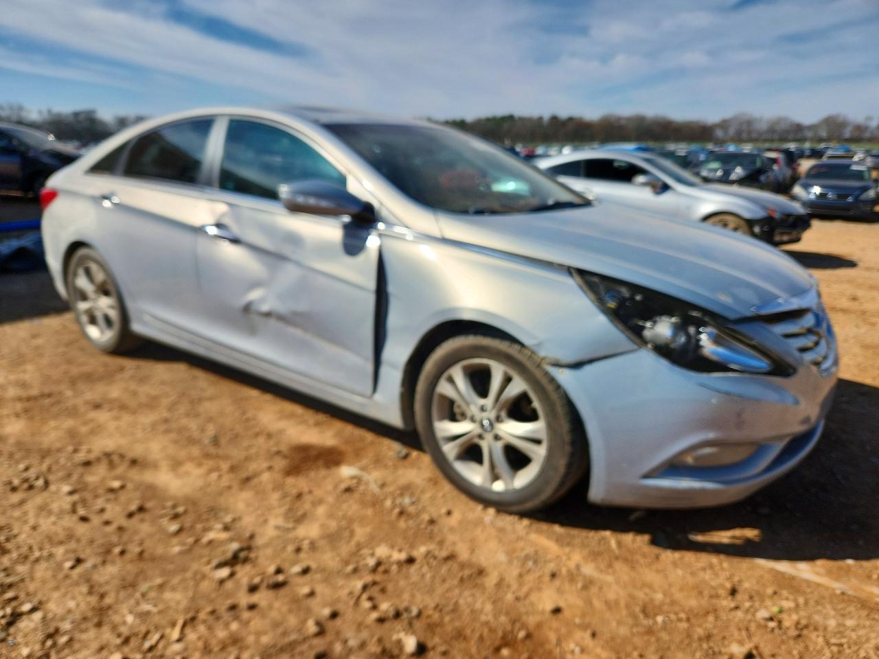 2011 HYUNDAI SONATA SE photo 7