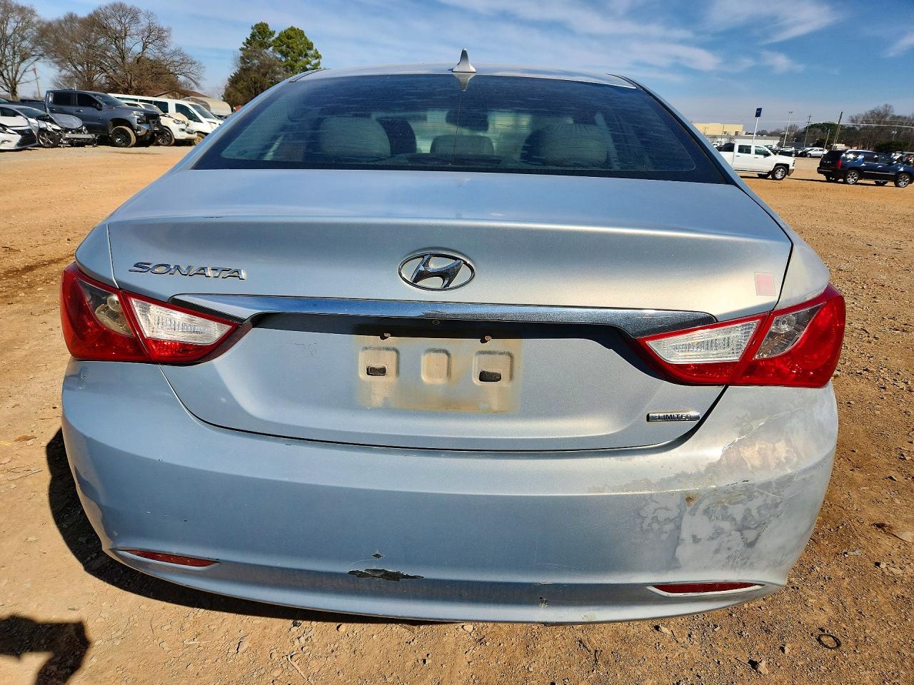 2011 HYUNDAI SONATA SE photo 11