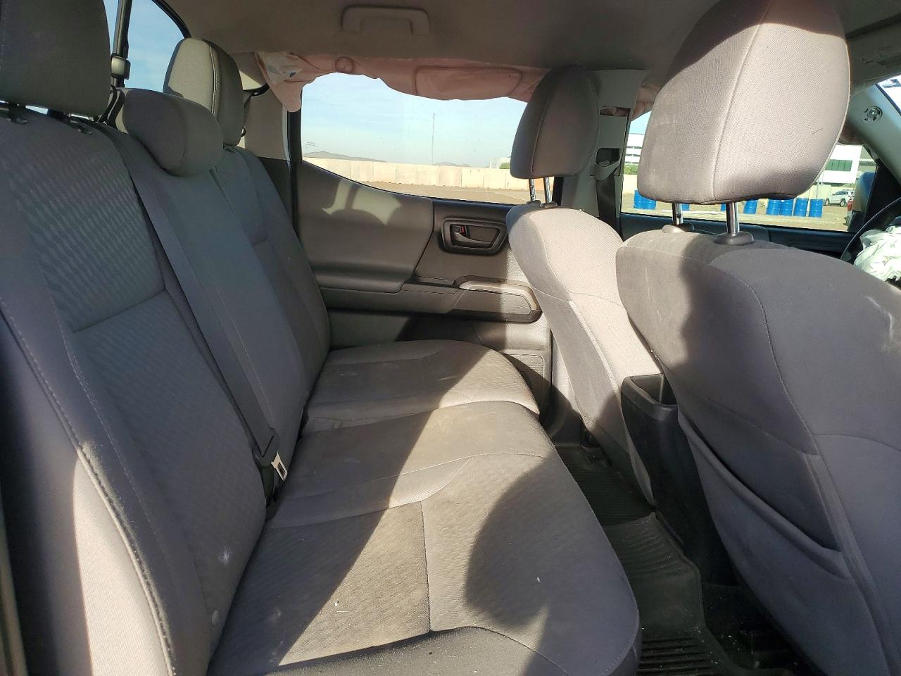 2021 TOYOTA TACOMA SR5 photo 28