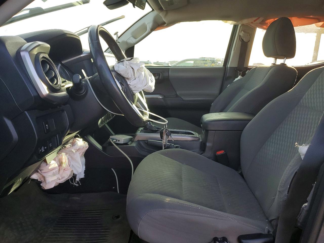 2021 TOYOTA TACOMA SR5 photo 19