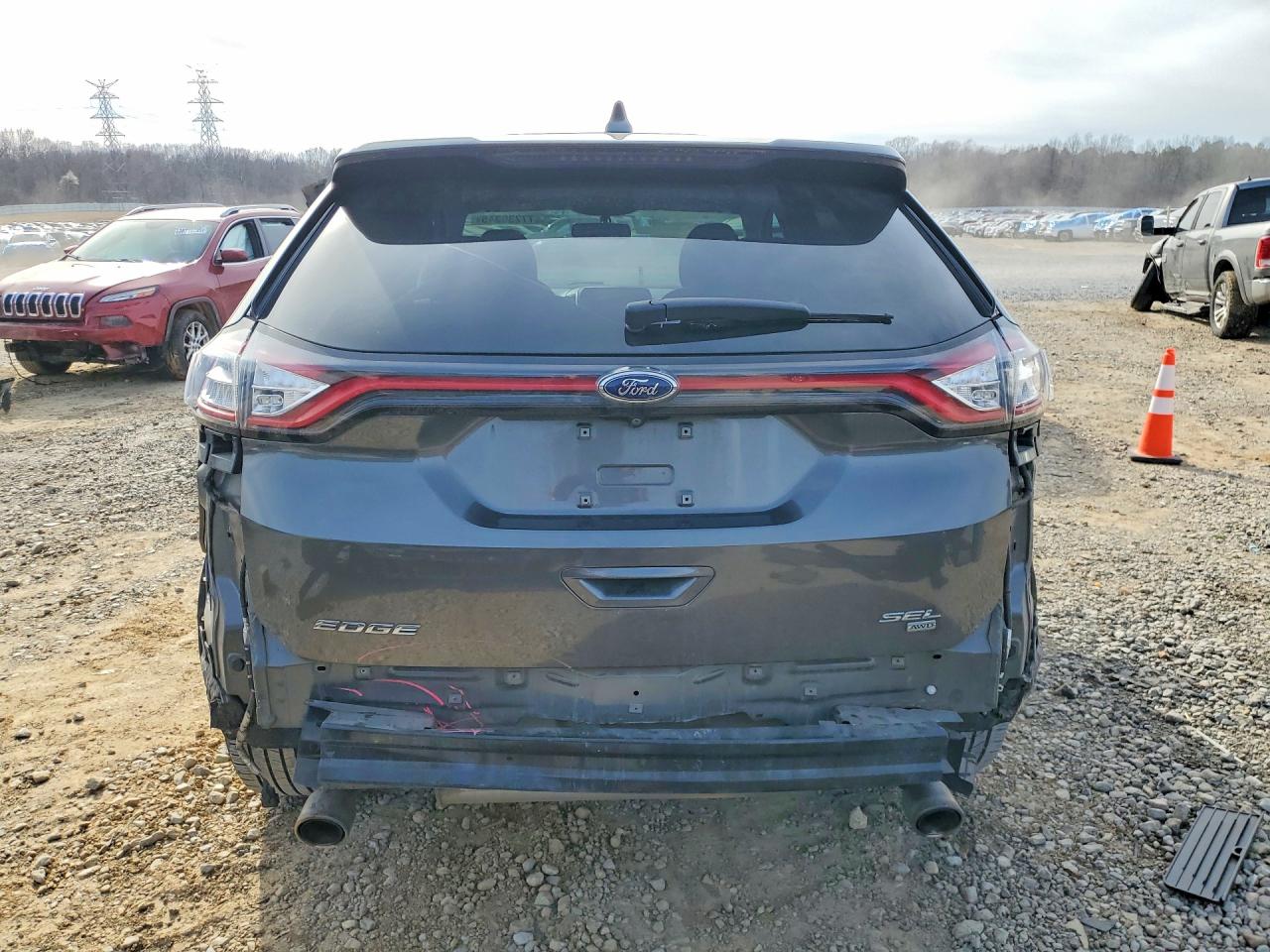 2016 FORD EDGE SEL photo 16