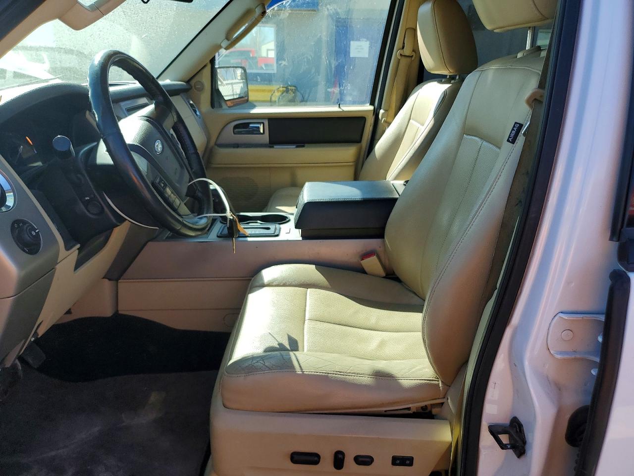 2017 FORD EXPEDITION EL XLT photo 19