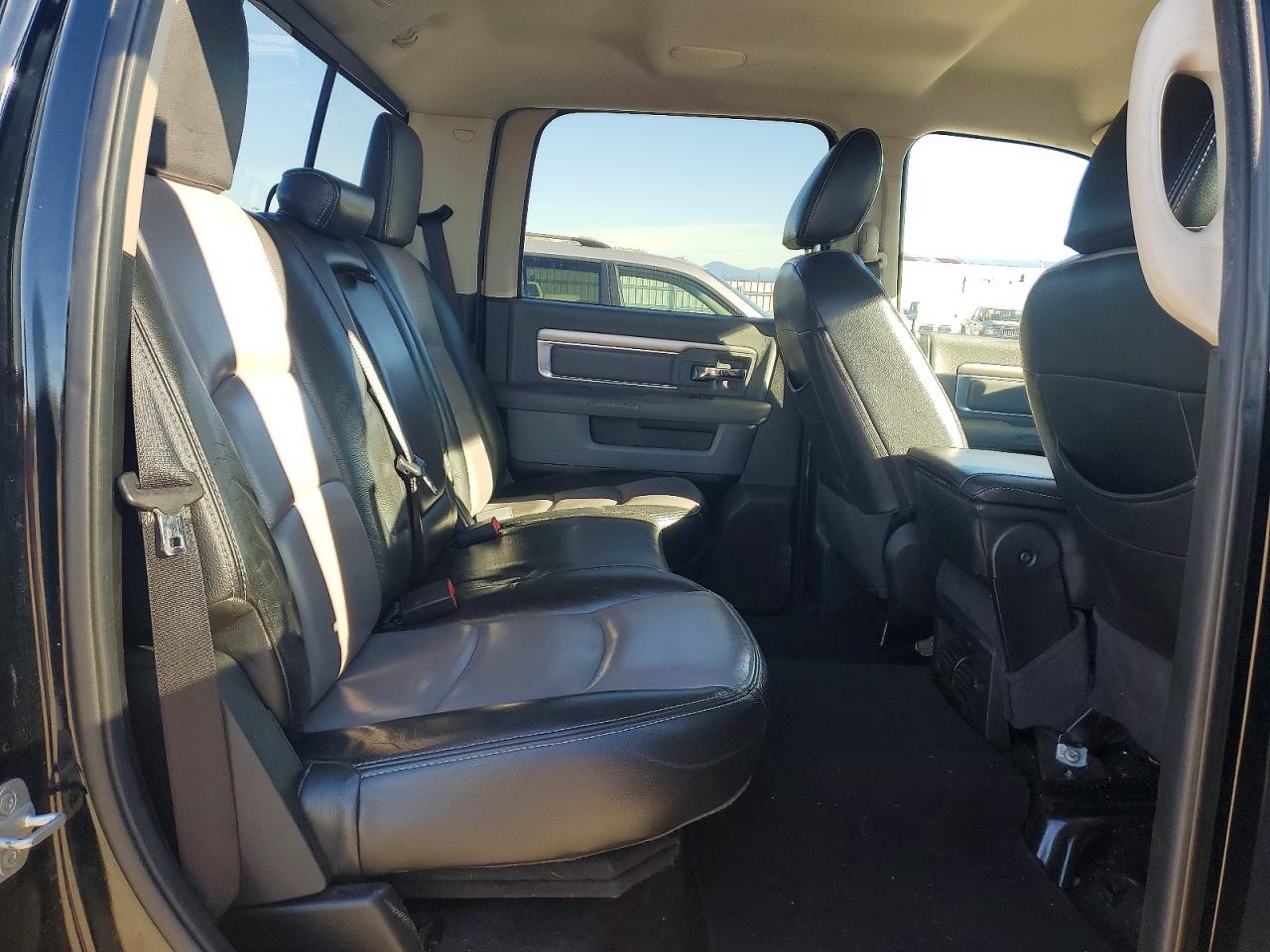 2013 RAM 1500 SLT photo 19