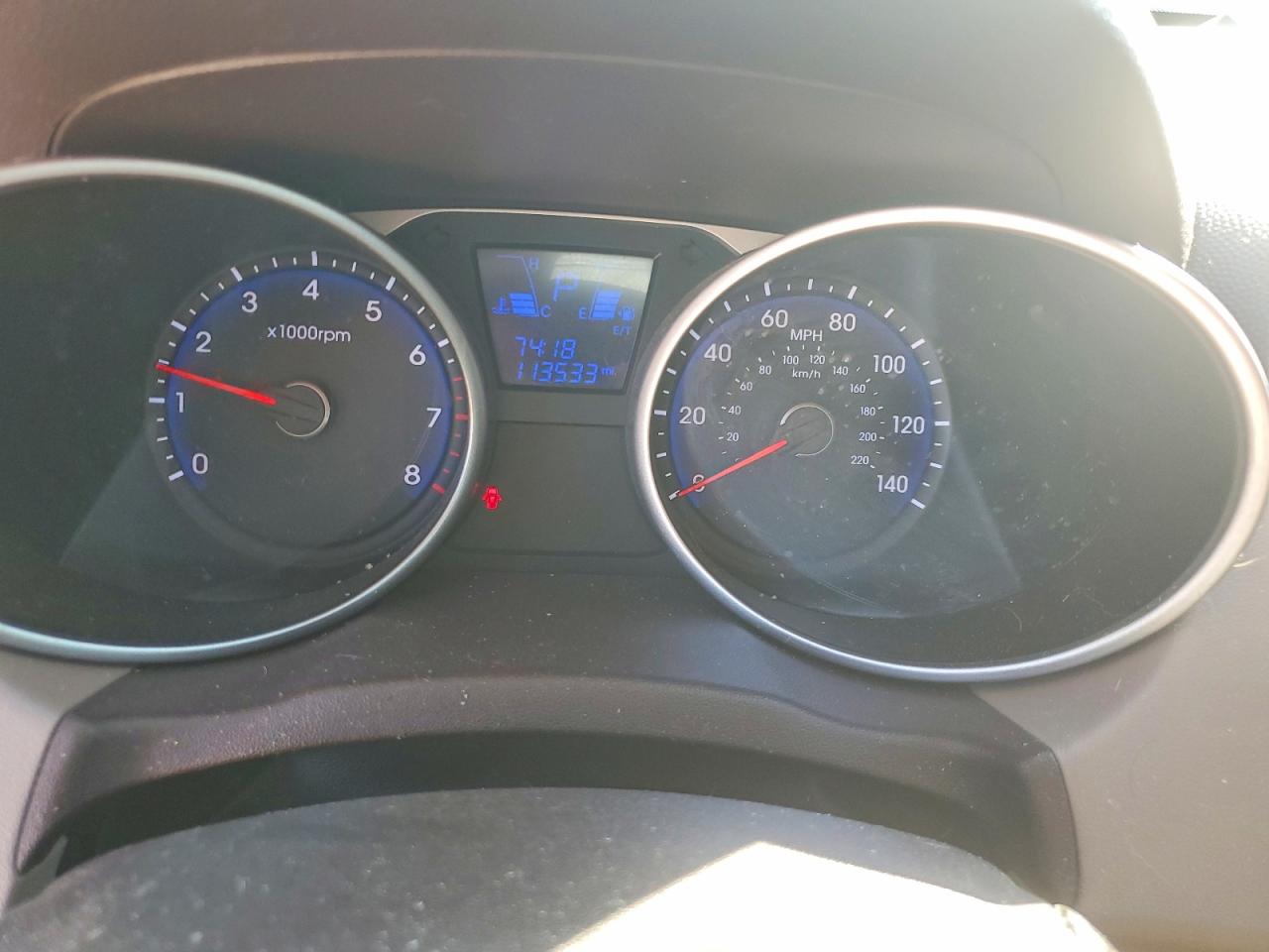 2015 HYUNDAI TUCSON SE photo 17