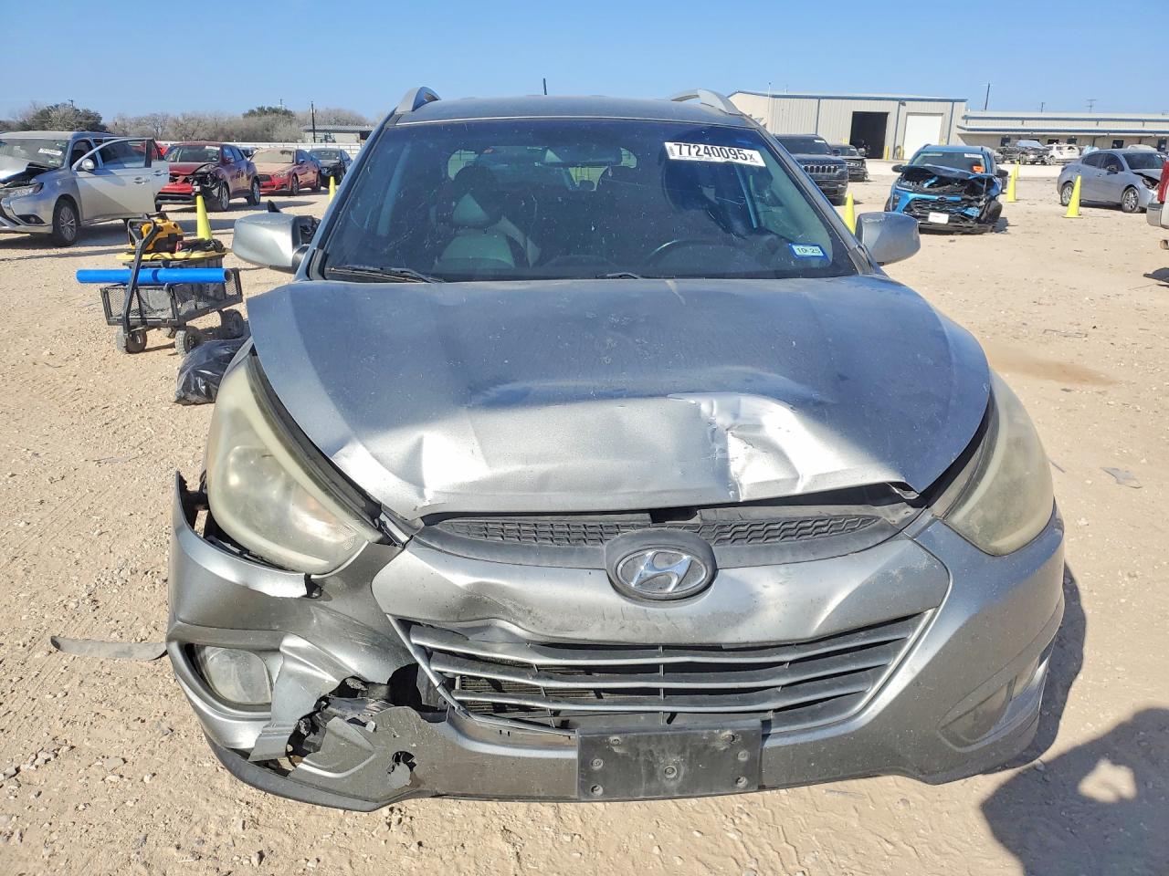 2015 HYUNDAI TUCSON SE photo 9