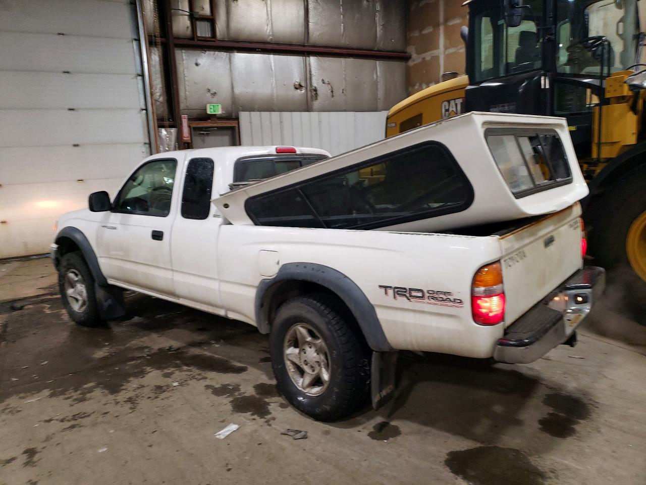 2004 TOYOTA TACOMA V6 photo 3