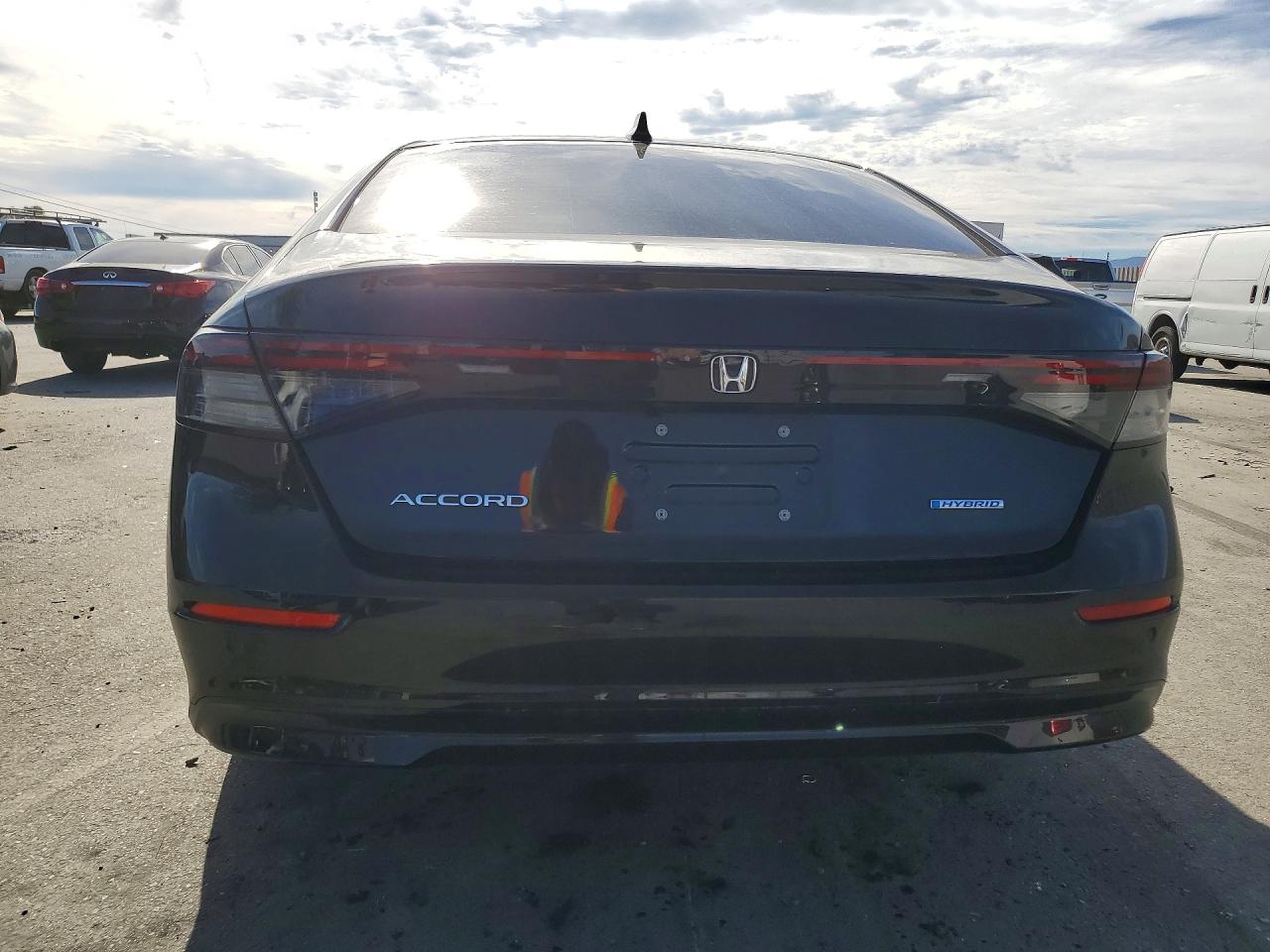 2024 HONDA ACCORD HYBRID EXL photo 11