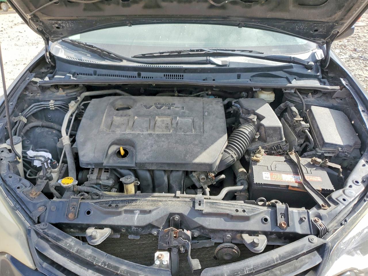 2015 TOYOTA COROLLA LE photo 11