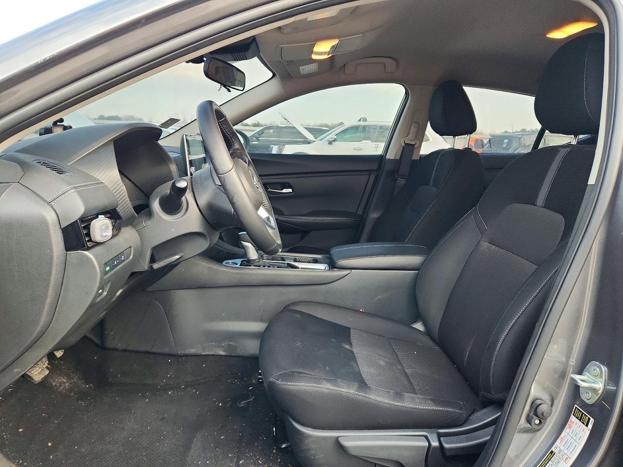 2025 NISSAN SENTRA SV photo 7