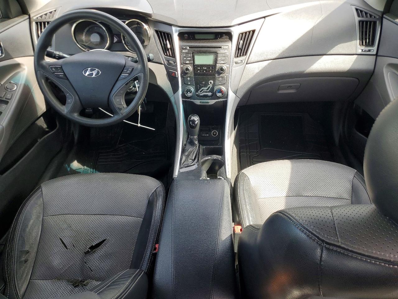 2011 HYUNDAI SONATA GLS photo 15