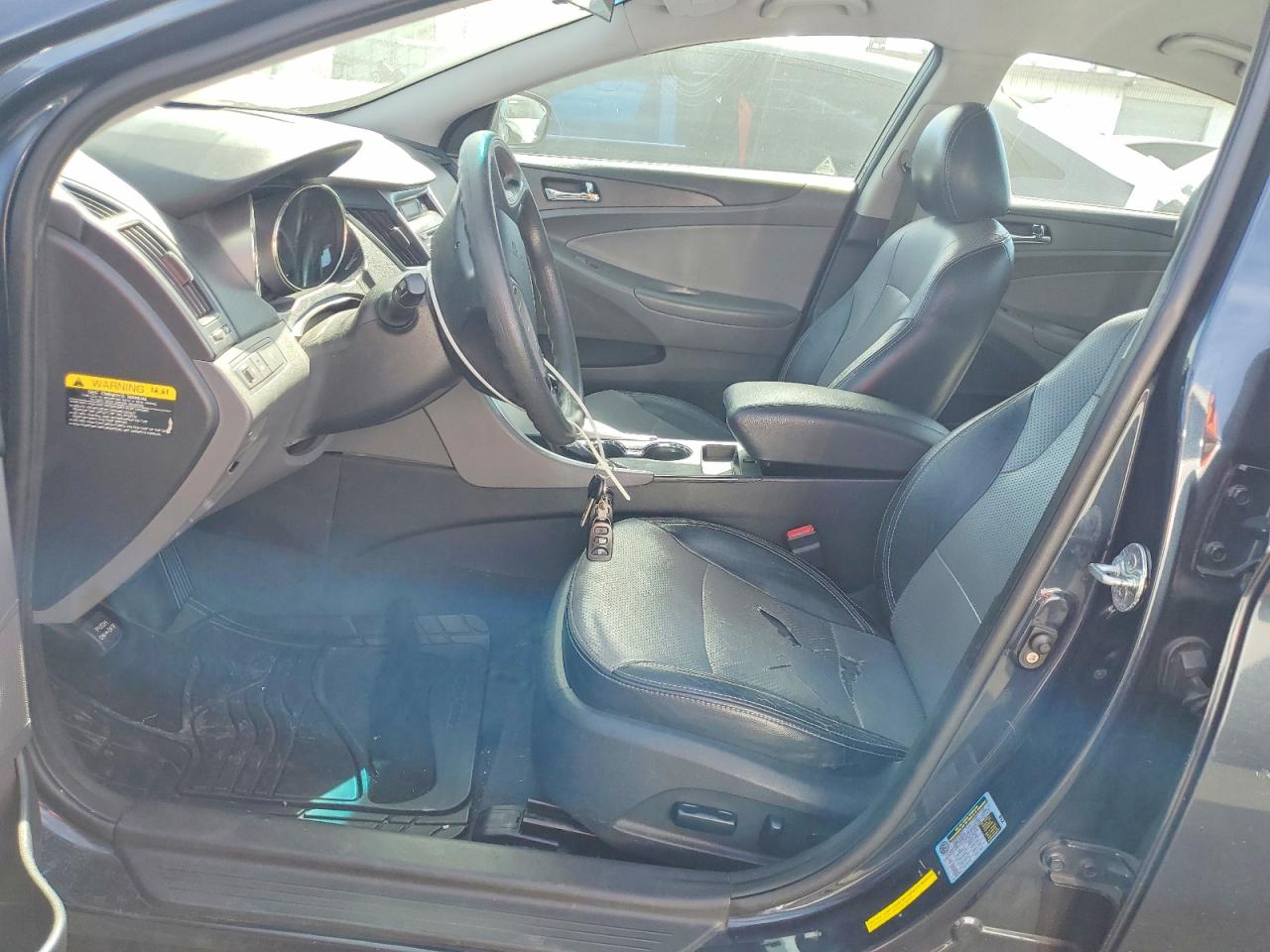 2011 HYUNDAI SONATA GLS photo 13