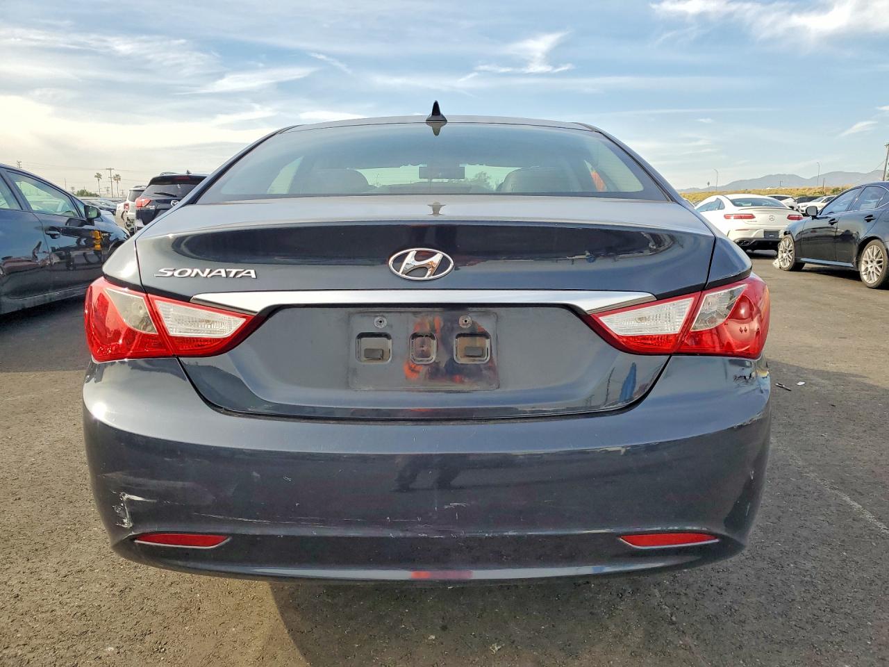 2011 HYUNDAI SONATA GLS photo 11