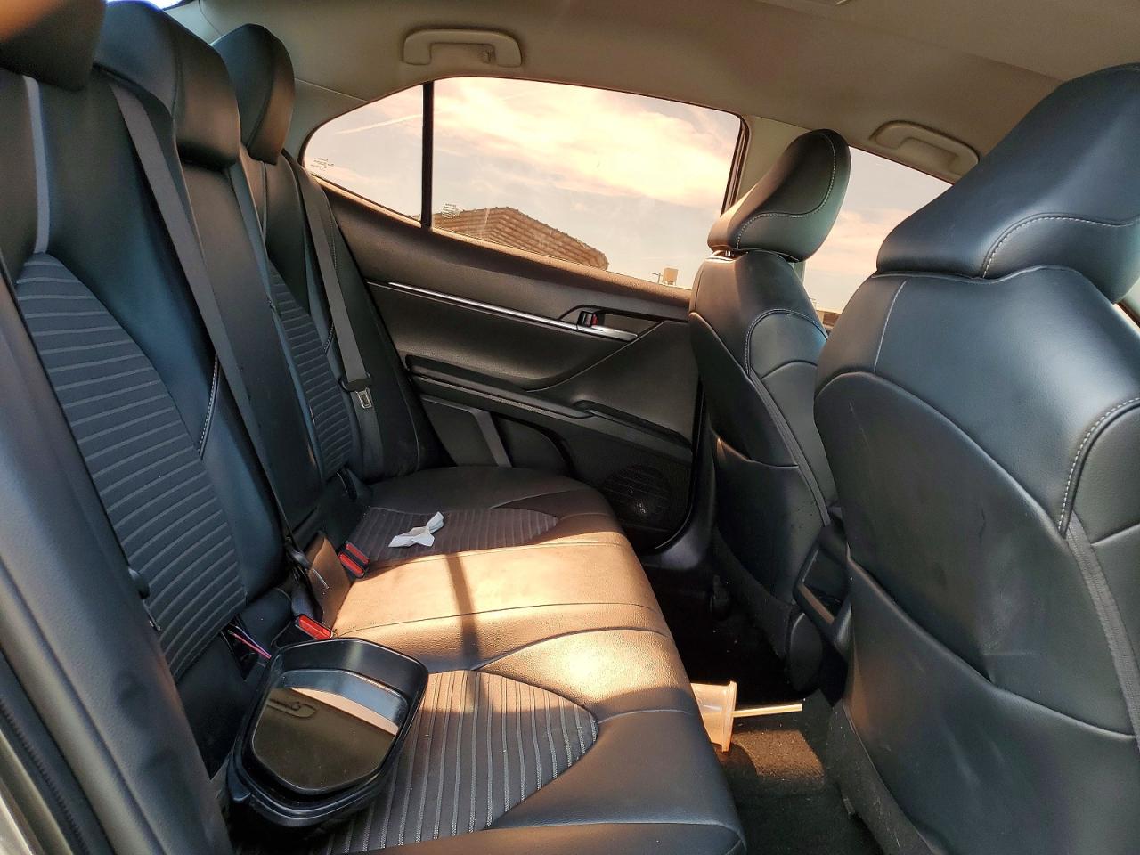 2021 TOYOTA CAMRY SE photo 10