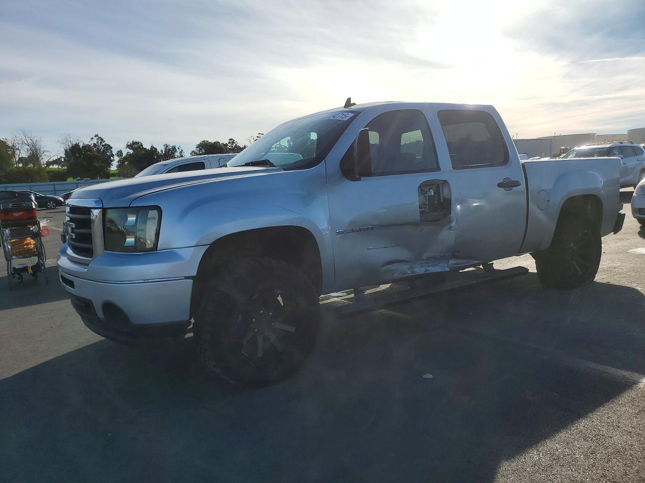 2010 GMC SIERRA